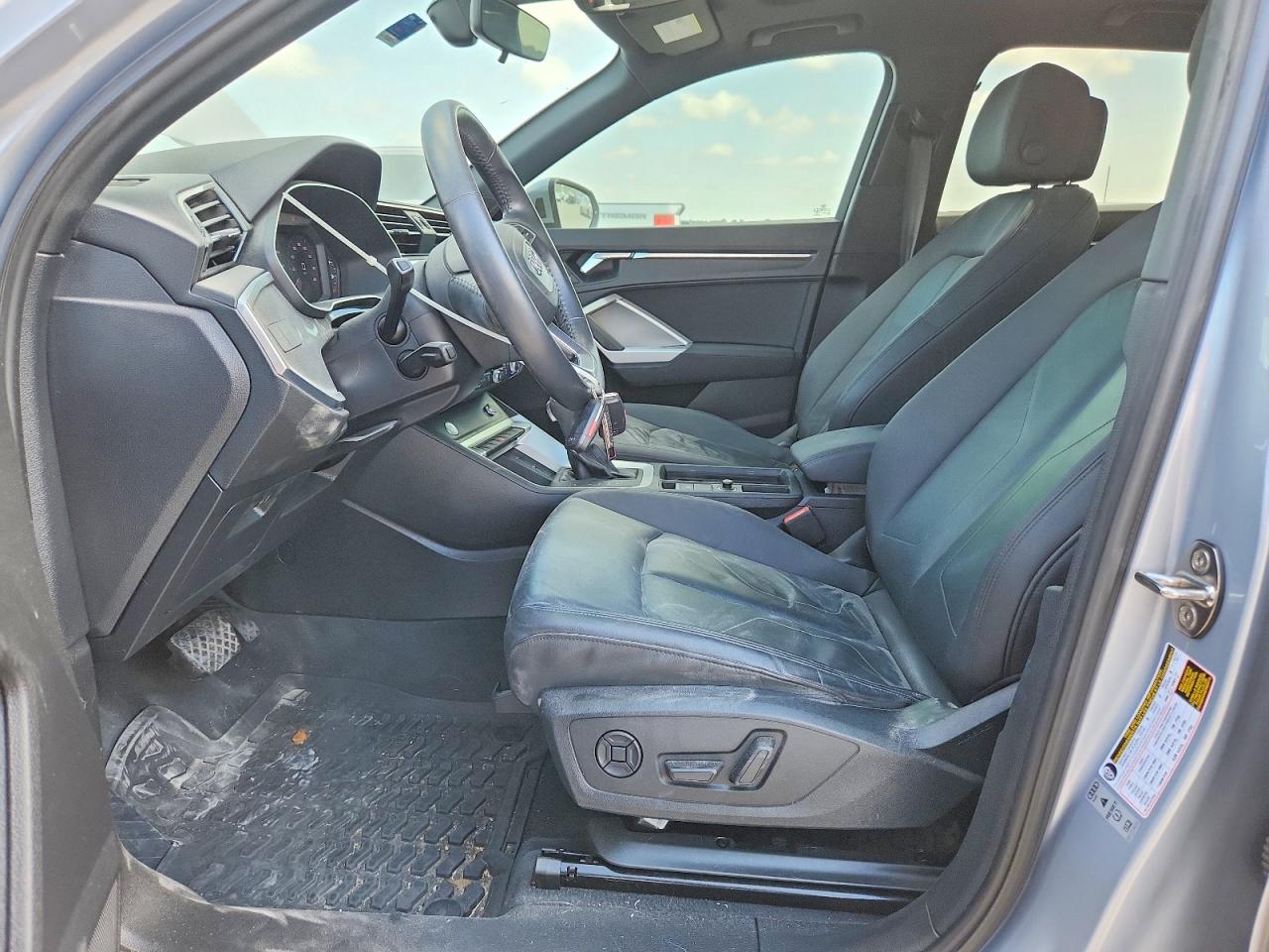 2020 AUDI Q3 quattro Premium