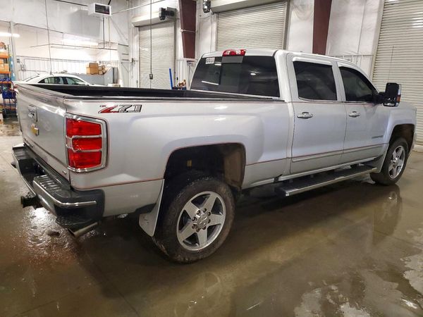 2019 CHEVROLET SILVERADO LTZ
