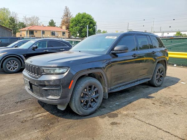 2024 JEEP GRAND CHEROKEE LAREDO 4X4