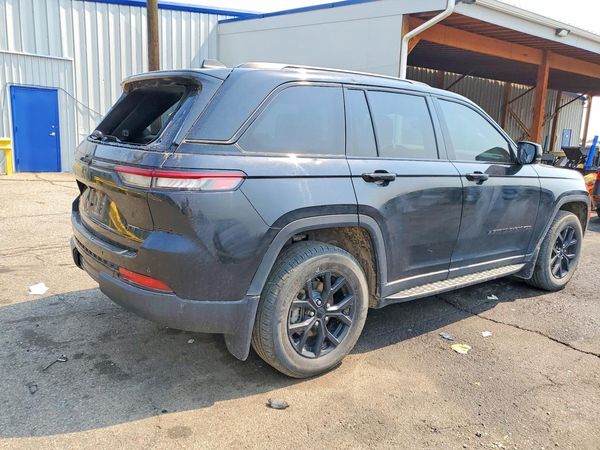 2024 JEEP GRAND CHEROKEE LAREDO 4X4