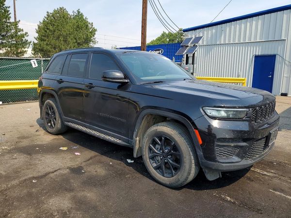 2024 JEEP GRAND CHEROKEE LAREDO 4X4