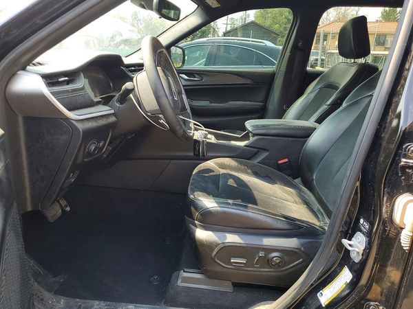 2024 JEEP GRAND CHEROKEE LAREDO 4X4