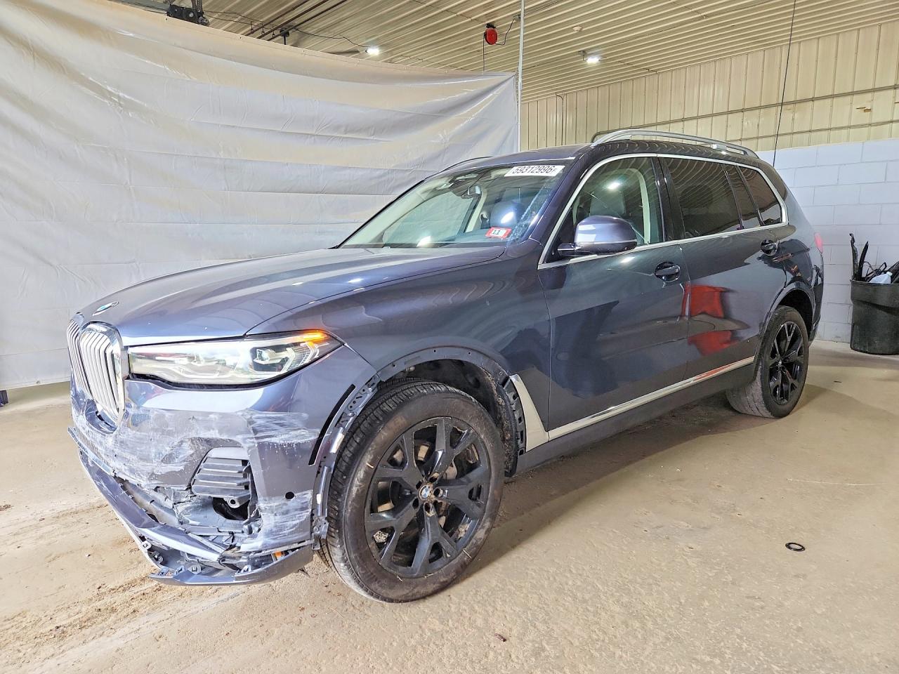 2022 BMW X7 xDrive40i