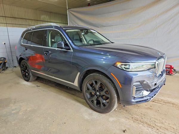 2022 BMW X7 xDrive40i