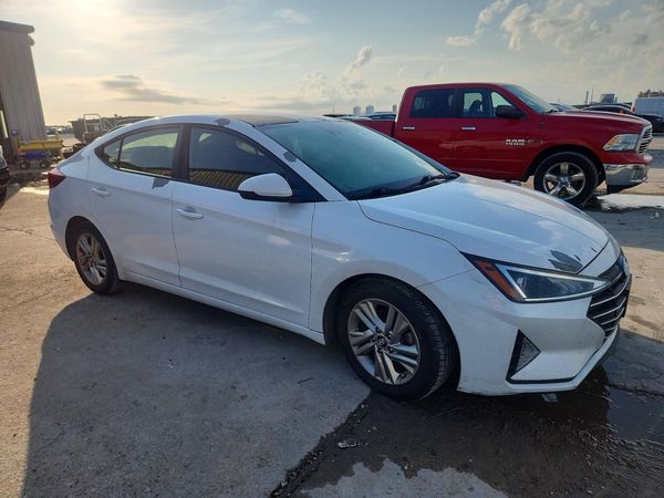 2019 HYUNDAI ELANTRA
