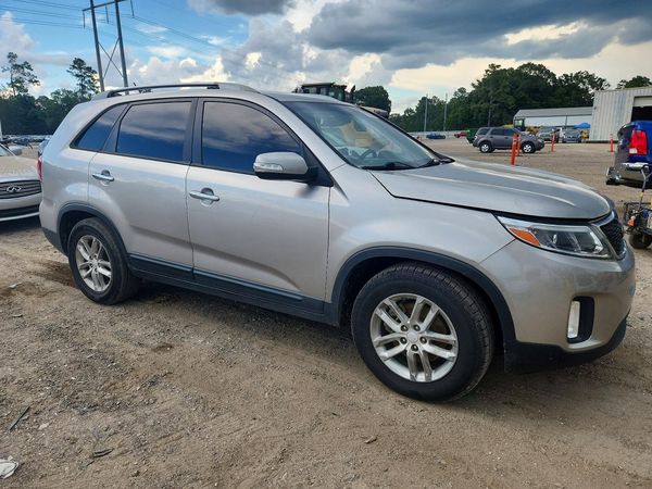 2015 KIA SORENTO GL