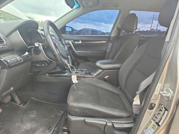 2015 KIA SORENTO GL
