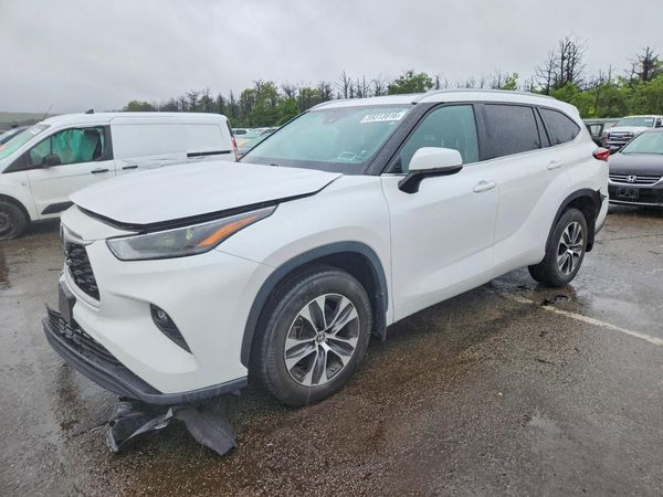 2023 TOYOTA HIGHLANDER