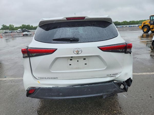 2023 TOYOTA HIGHLANDER