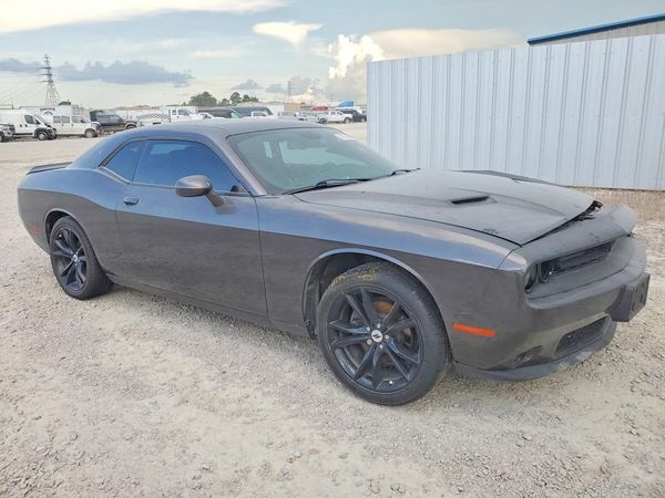 2018 DODGE CHALLENGER SXT