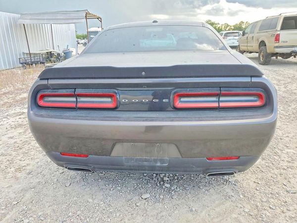 2018 DODGE CHALLENGER SXT