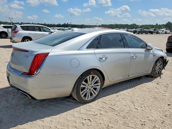 2019 CADILLAC XTS Luxury