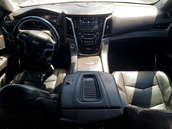 2018 CADILLAC ESCALADE ESV Luxury