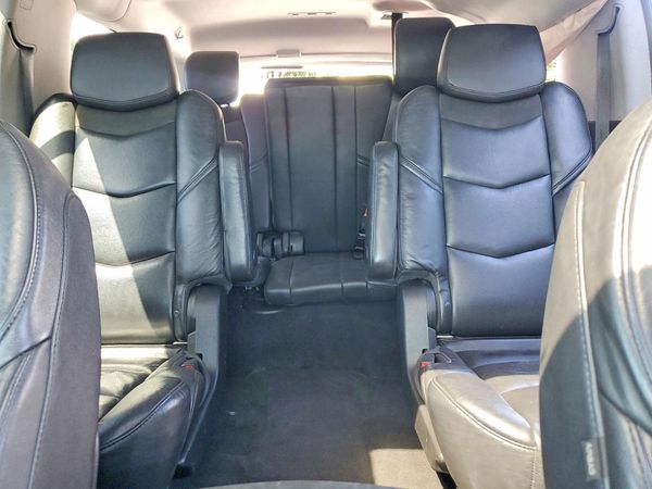 2018 CADILLAC ESCALADE ESV Luxury