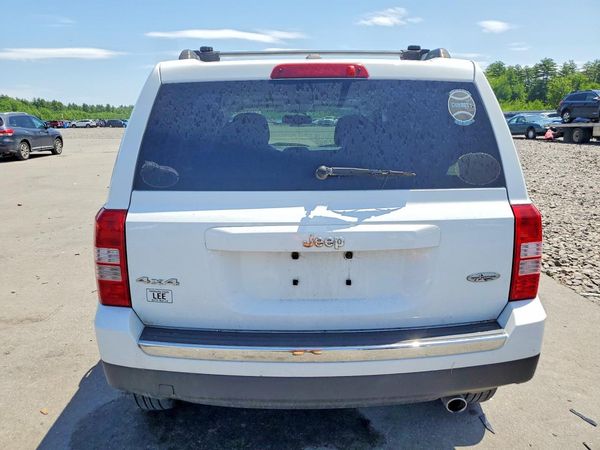 2016 JEEP PATRIOT LATITUDE 4X4