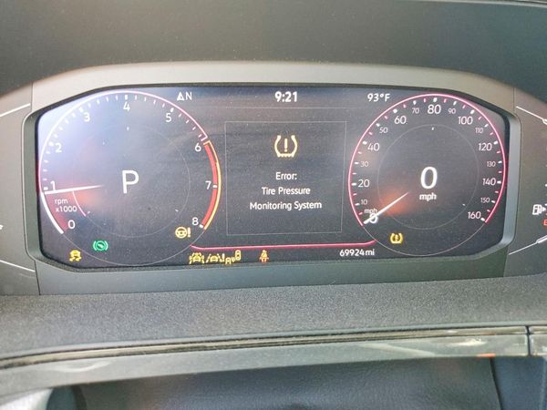 2022 VOLKSWAGEN TAOS SEL