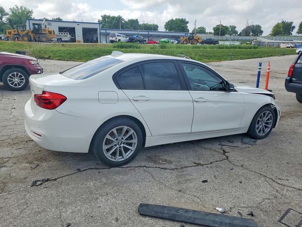 2016 BMW 320