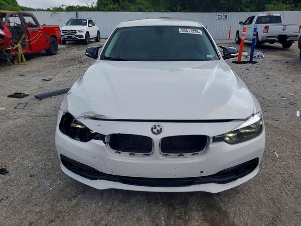 2016 BMW 320