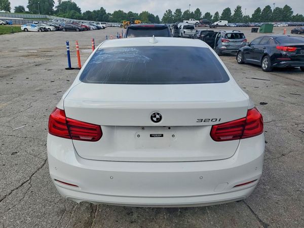 2016 BMW 320