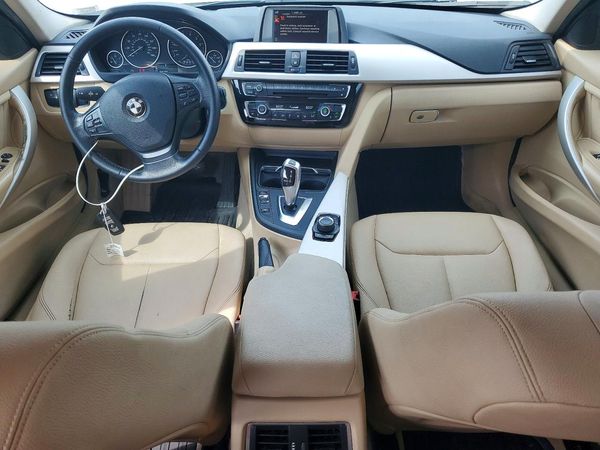 2016 BMW 320