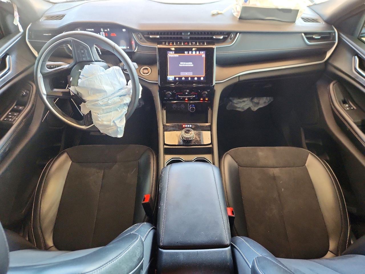 2024 JEEP GRAND CHEROKEE LAREDO 4X4
