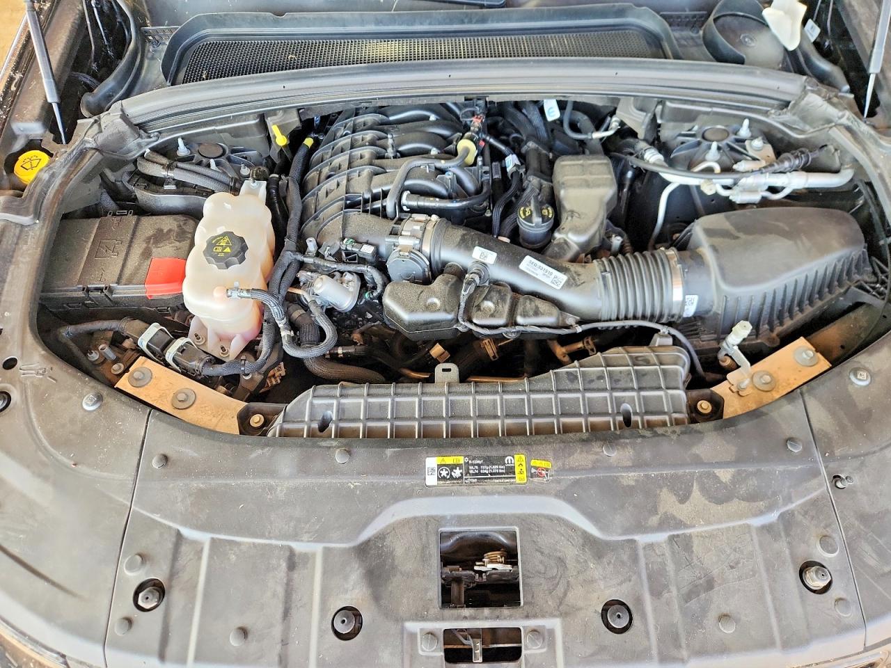 2024 JEEP GRAND CHEROKEE LAREDO 4X4
