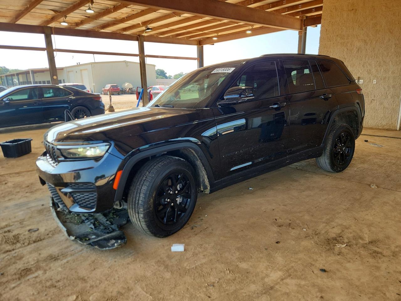2024 JEEP GRAND CHEROKEE LAREDO 4X4