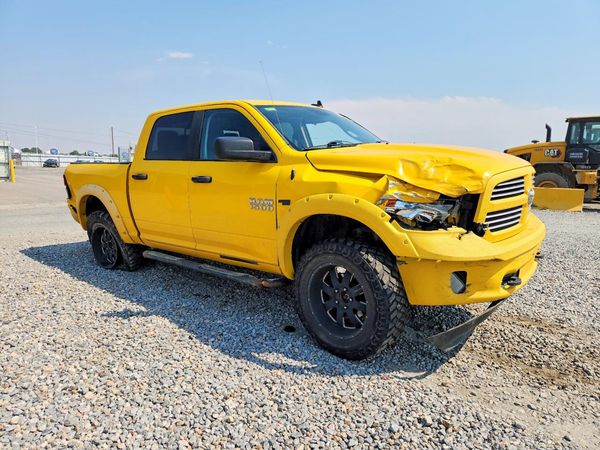 2015 RAM 1500 SLT