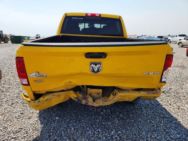 2015 RAM 1500 SLT
