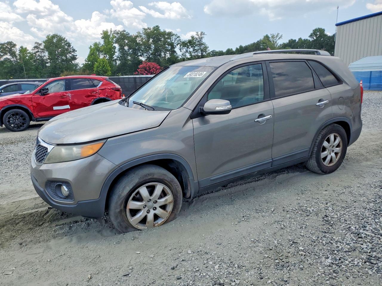 2013 KIA SORENTO Base / LX