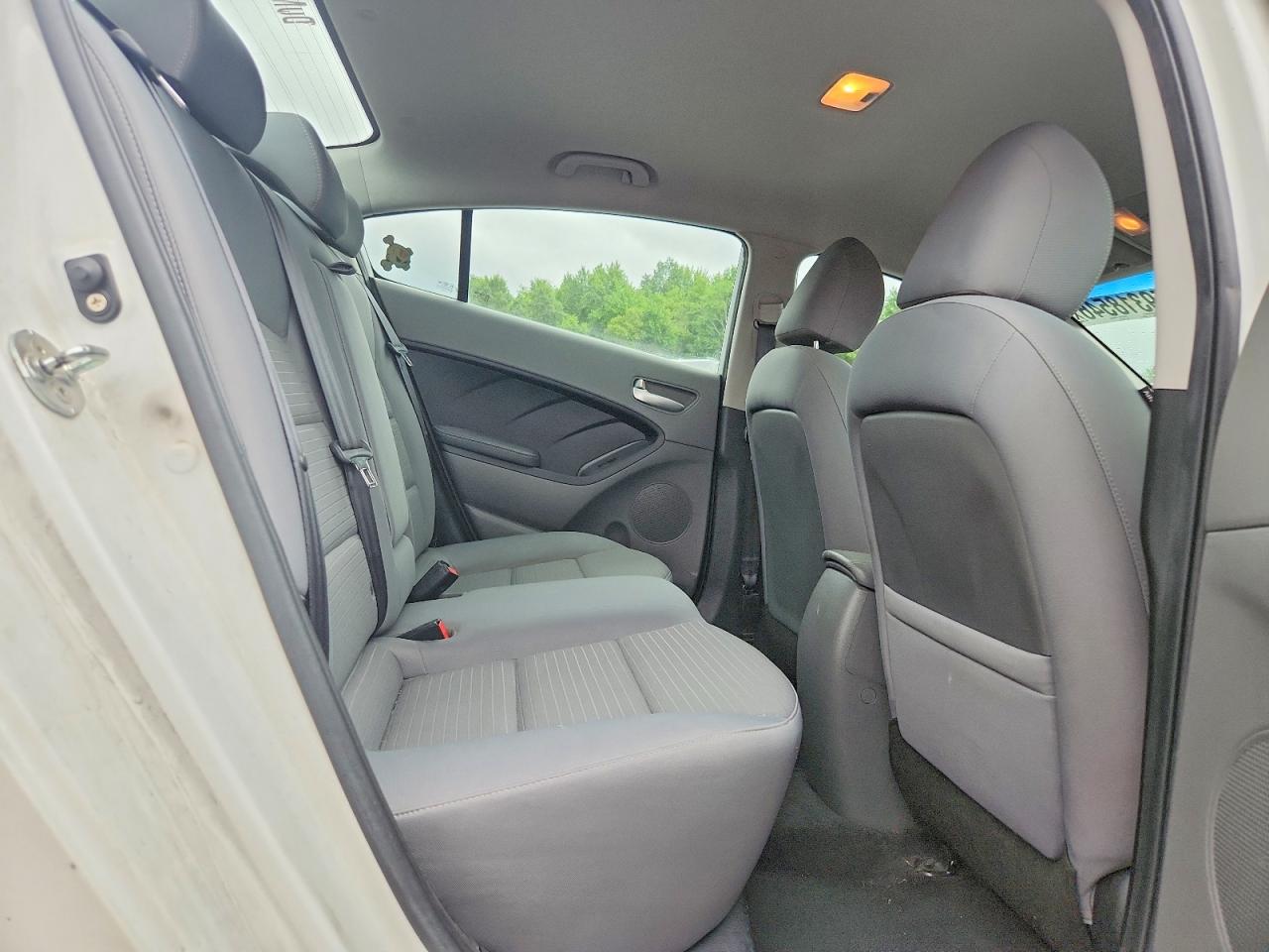 2017 KIA FORTE LX Popular, S