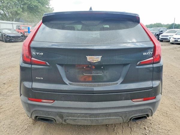 2019 CADILLAC XT4 Luxury