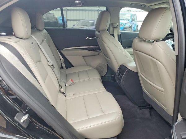 2019 CADILLAC XT4 Luxury