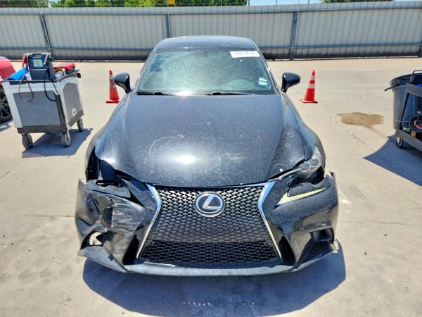 2016 LEXUS IS