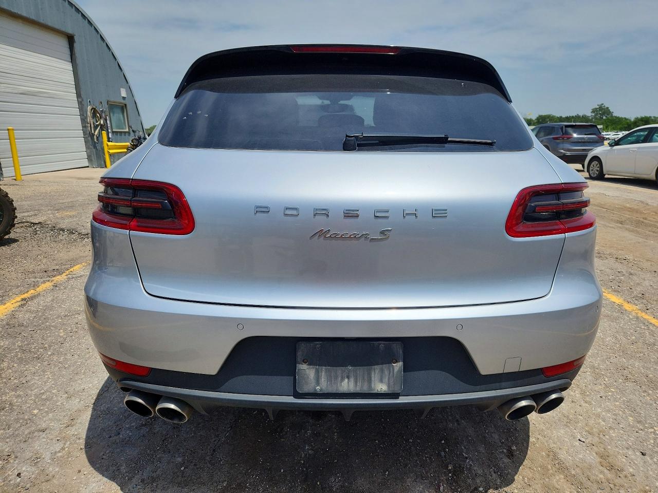 2015 PORSCHE MACAN