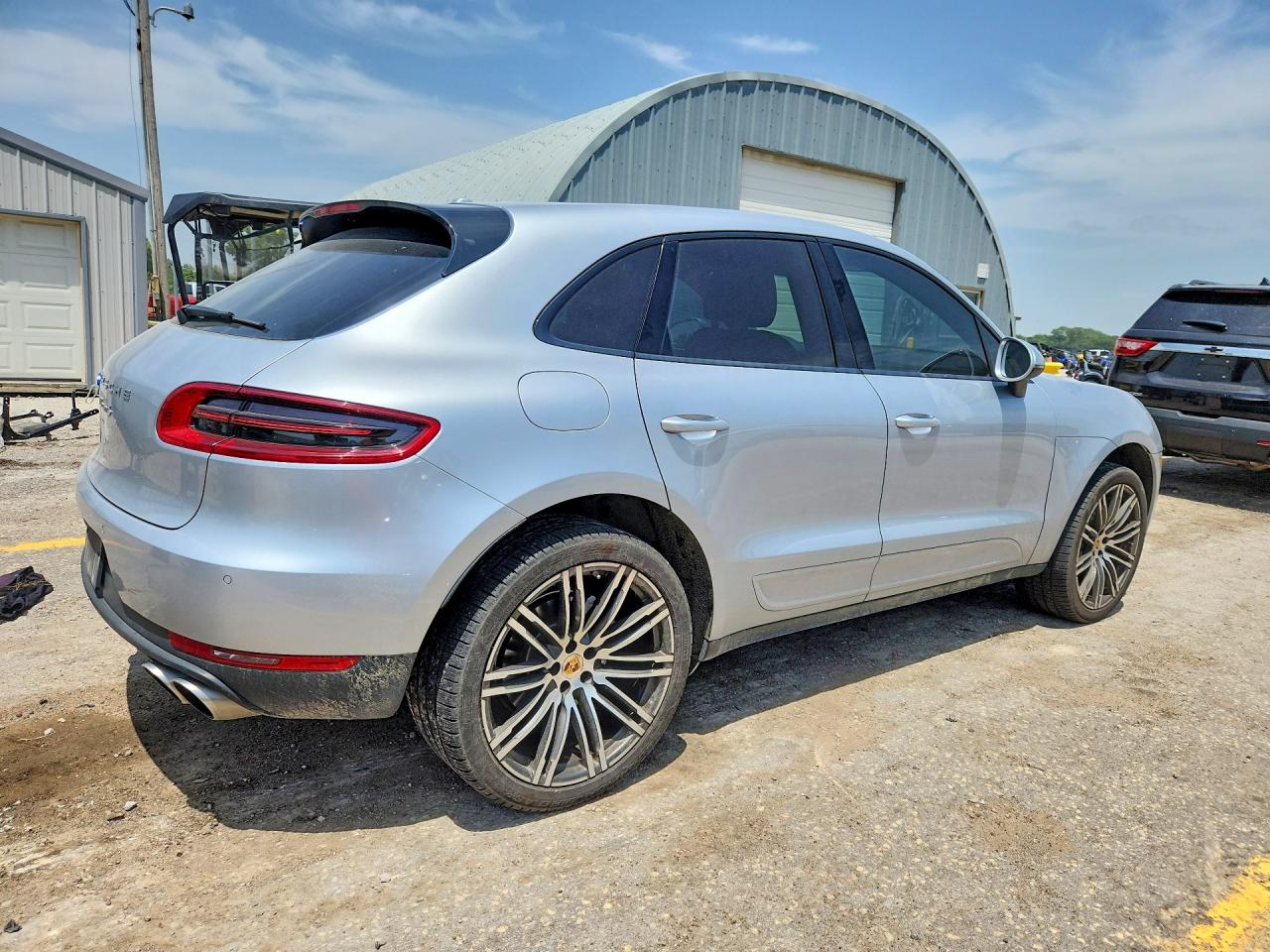 2015 PORSCHE MACAN