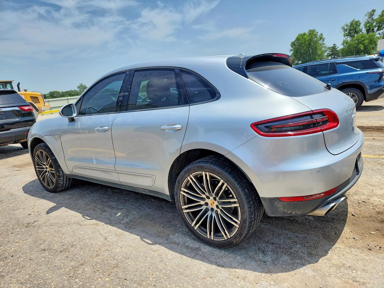 2015 PORSCHE MACAN