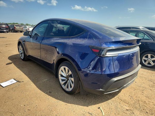 2026 TESLA MODEL Y
