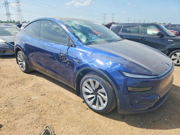2026 TESLA MODEL Y