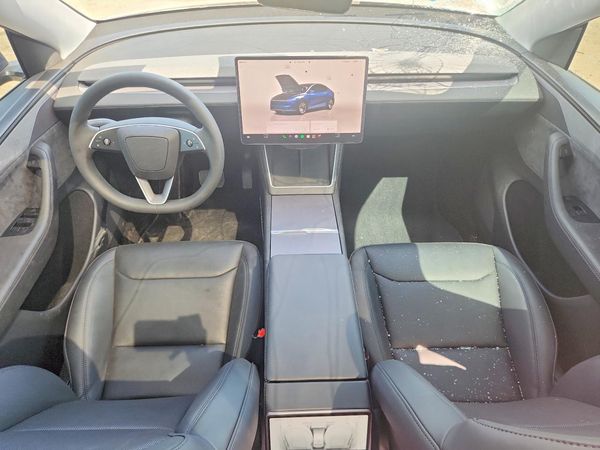 2026 TESLA MODEL Y