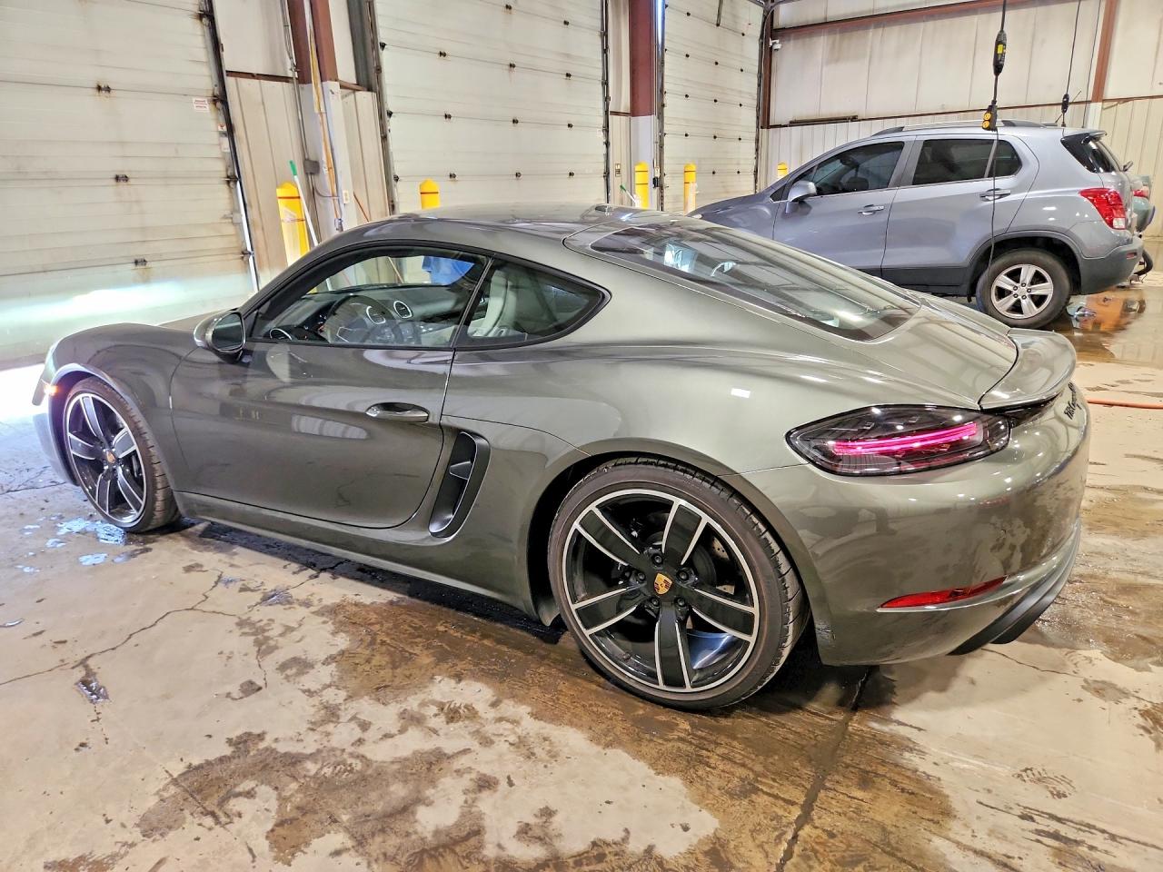 2021 PORSCHE CAYMAN GTS 4.0