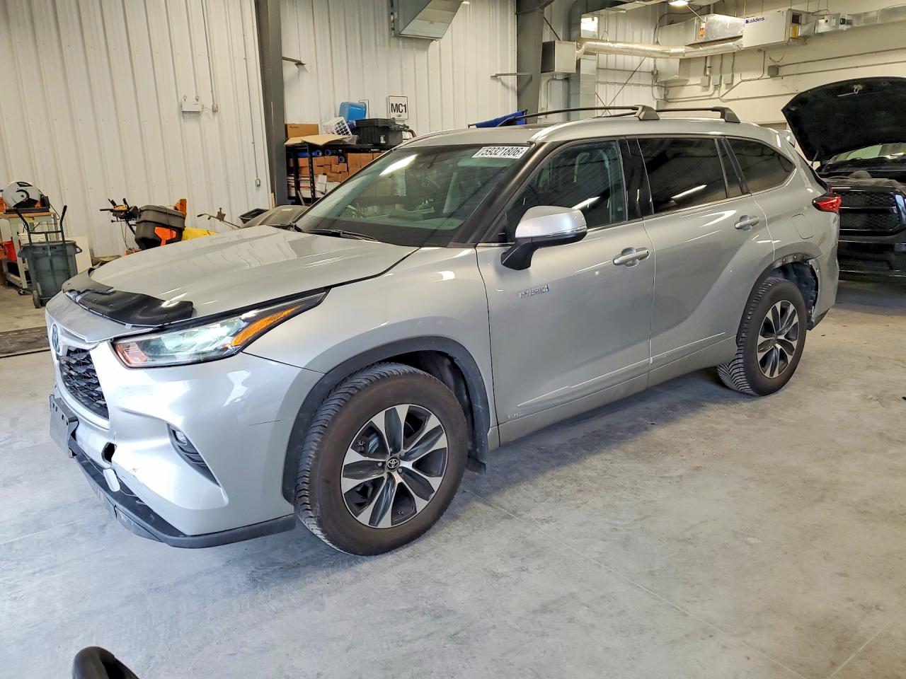 2020 TOYOTA HIGHLANDER XLE