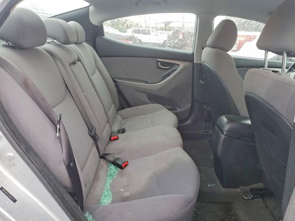 2014 HYUNDAI ELANTRA GLS(Middle)