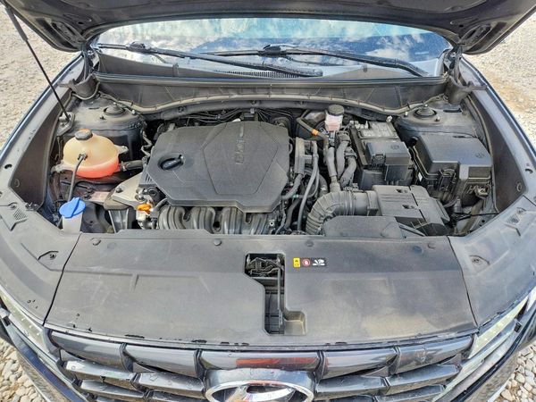 2022 HYUNDAI TUCSON SE