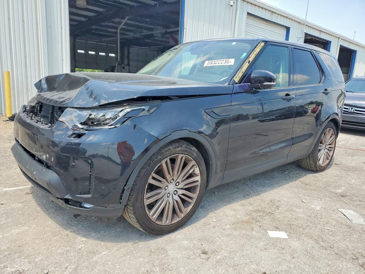 2017 LAND ROVER DISCOVERY First Edition