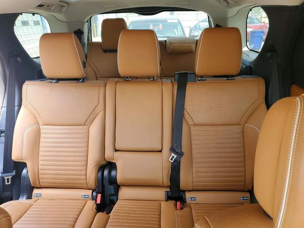 2017 LAND ROVER DISCOVERY First Edition