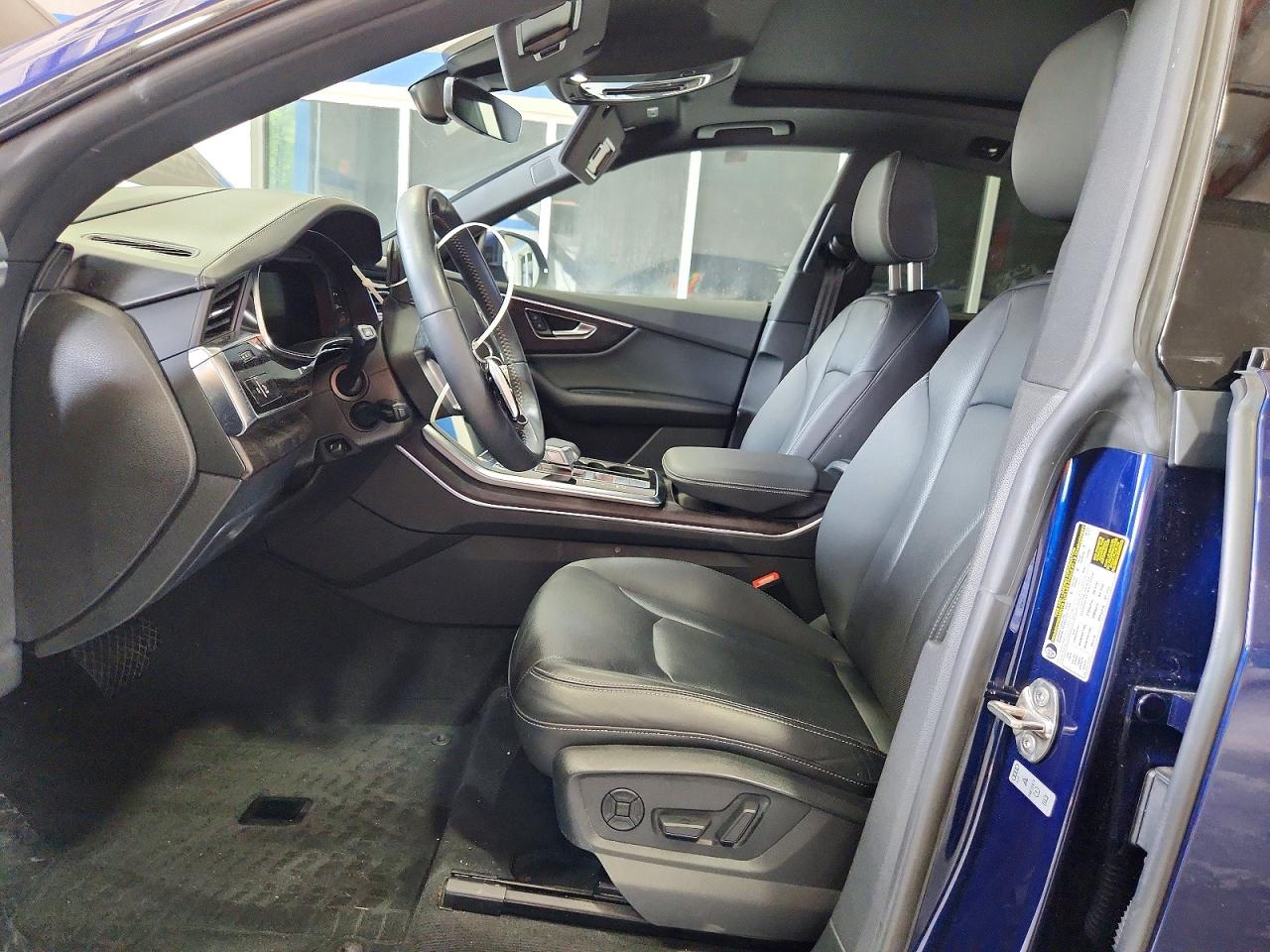 2021 AUDI Q8 S Line quattro Prestige