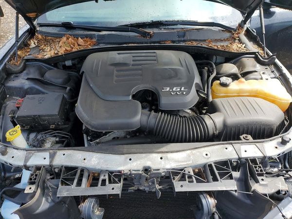 2016 DODGE CHARGER SE