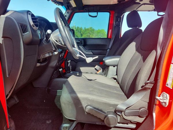 2017 JEEP WRANGLER UNLIMITED SPORT 4X4