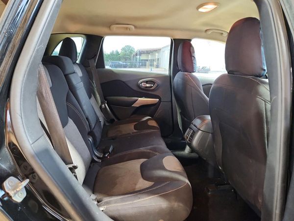 2018 JEEP CHEROKEE LATITUDE FWD